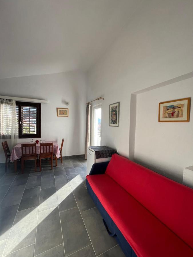 Apartments Peronja Jelsa Seafront Exterior photo